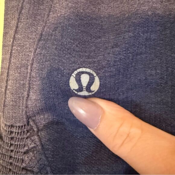 Lululemon flow crop navy leggings 4 - Picture 3 of 4